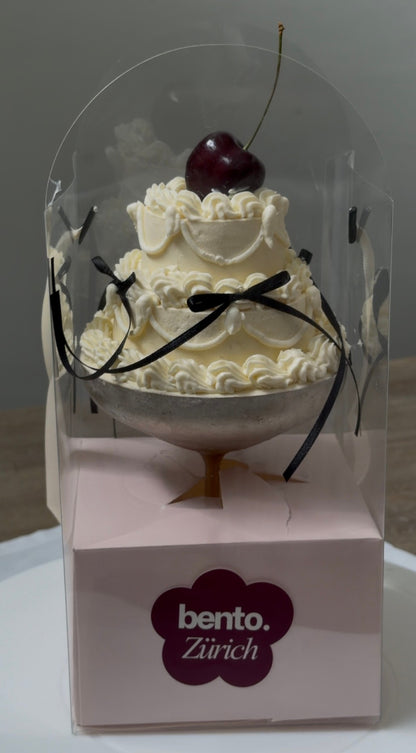 Vintage Silver Cup Cake in Geschenkbox